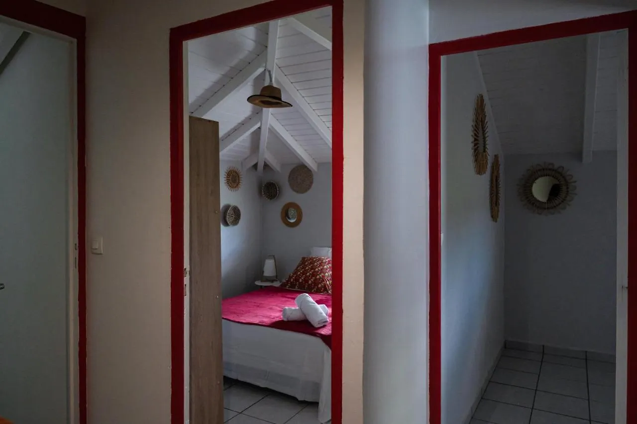 Domaine De Marly, 3 Etoiles Villa Sainte-Anne  Semesterbostad